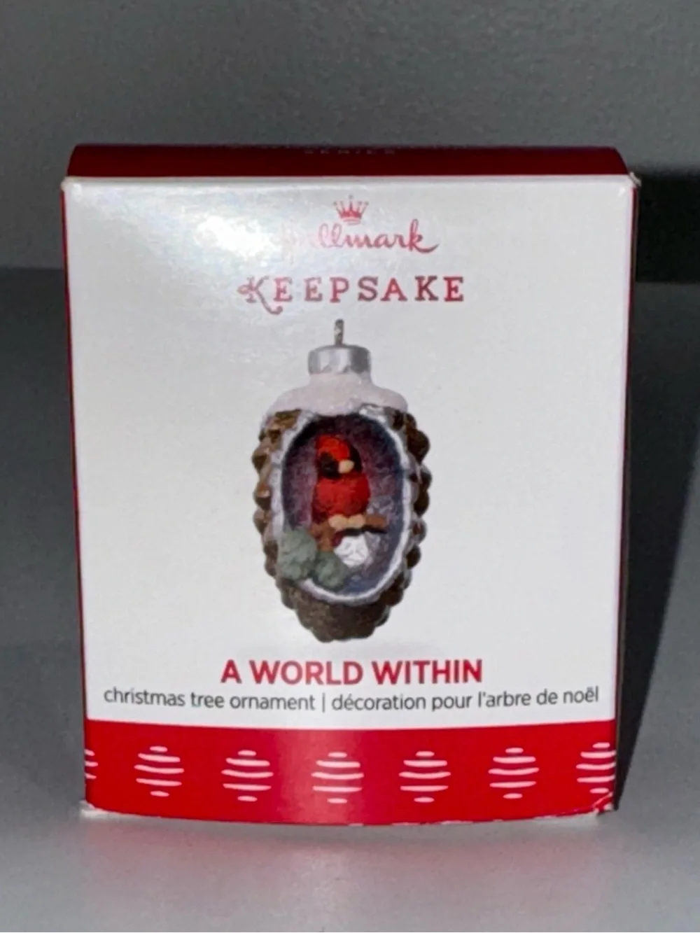 2017 HALLMARK KEEPSAKE MINIATURE ORNAMENT # 3 A WORLD WITHIN ~CARDINAL~